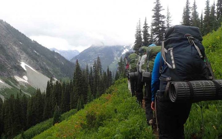 backpacking trip for teen girls in oregon